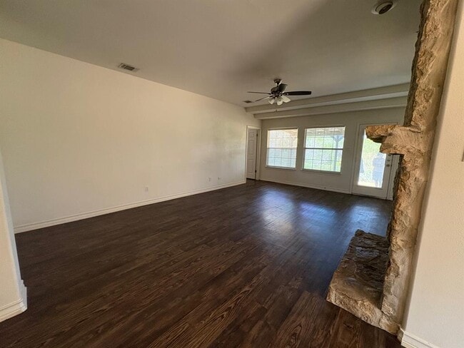Building Photo - 21622 Boggy Ford Rd