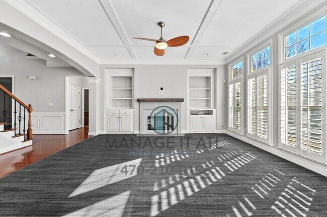 Building Photo - Fabulous 5-bedroom house with modern ameni...