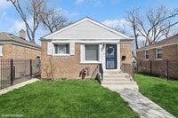 Building Photo - 10005 S Calhoun Ave