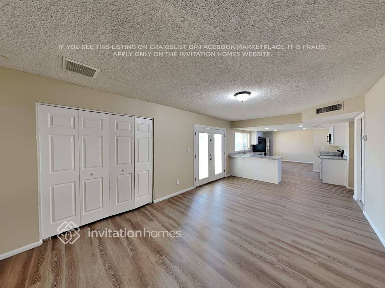 Building Photo - 4621 W Carol Ave