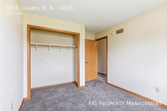 Building Photo - 6808 Grimes Pl N
