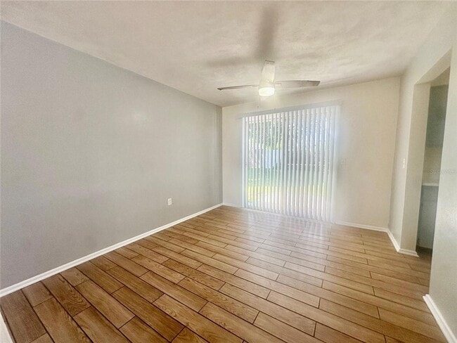 Building Photo - 141 Poe Dr