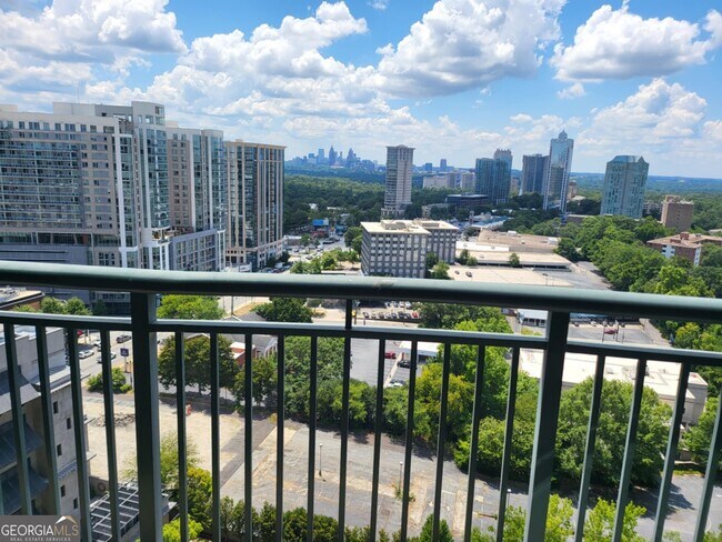 Building Photo - 3040 Peachtree Rd NW