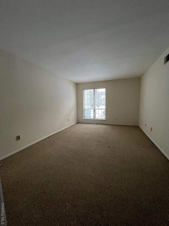 Building Photo - 46 Homestead Village Dr