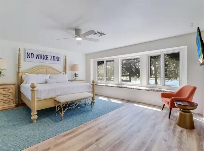 Building Photo - 1263 Terminal Loop Rd