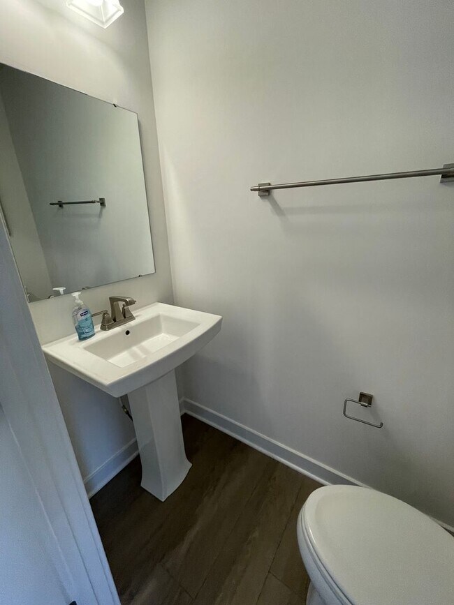 Building Photo - Brand  New!!!! 3 bedroom Townhome 2.5 Bath near Furman University !!!