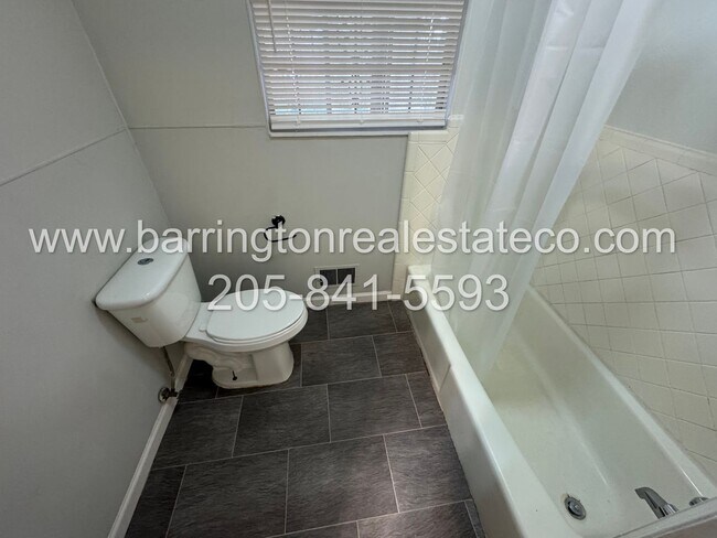 Building Photo - Hueytown