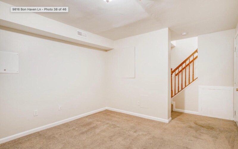 Building Photo - 9816 Bon Haven Ln