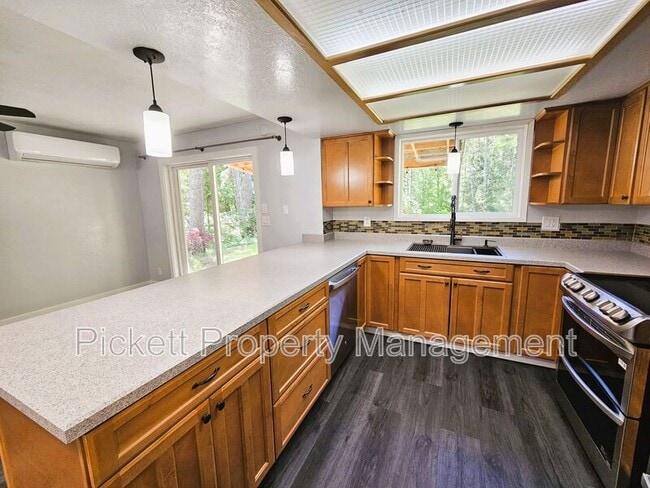 Building Photo - 4401 Big Beef Crossing NW