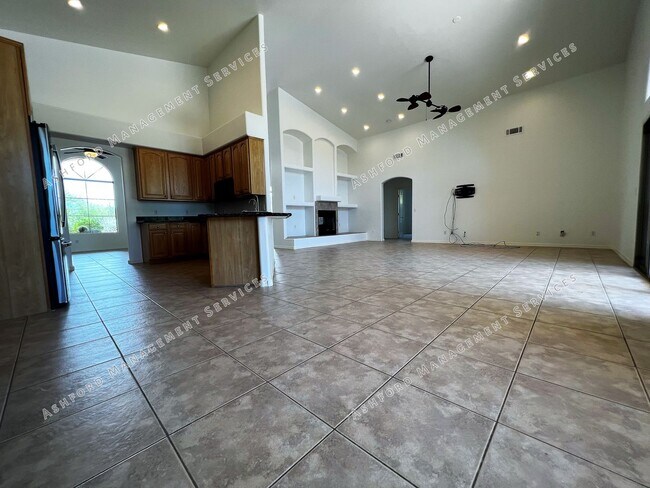 Building Photo - ***MOVE IN SPECIAL***BEAUTIFUL 4 BEDROOM P...
