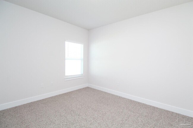 Building Photo - 10988 Coues Dr