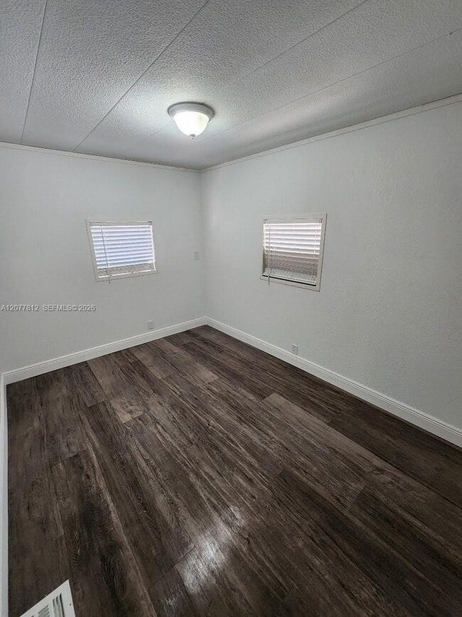 Building Photo - 4222 Hibiscus Cir