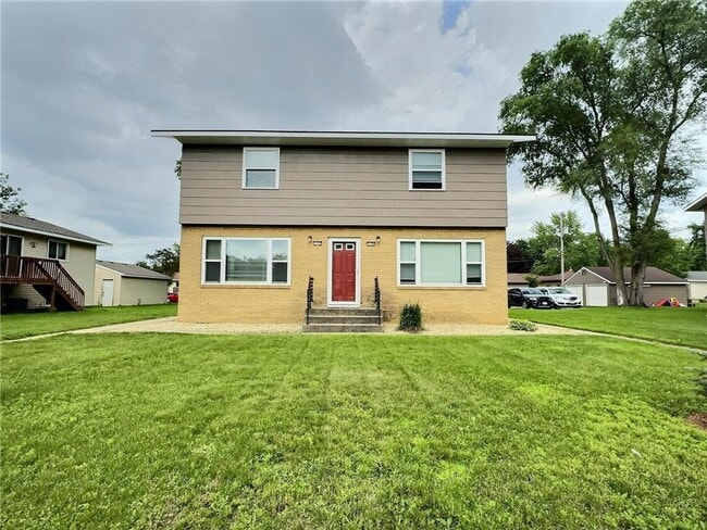 Primary Photo - 1130 33rd Ave N