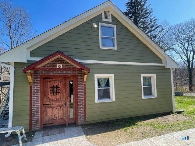 Building Photo - 446 Fall Mountain Rd