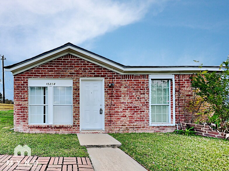 Primary Photo - 15218 Wickbriar Dr