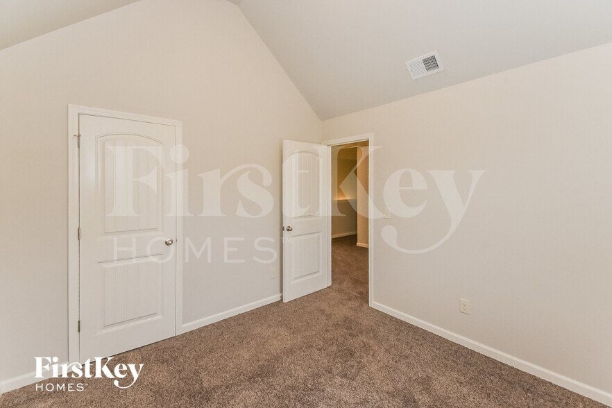 Building Photo - 4682 Brookwood Pl