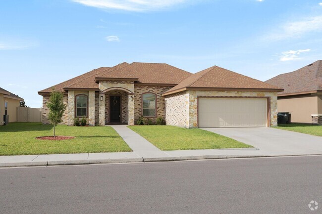 Building Photo - 6109 Teak Ave