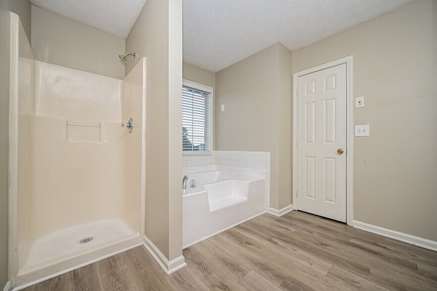 Building Photo - 2088 Strang Blvd