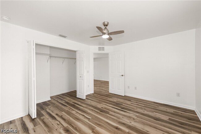 Building Photo - 3520 SW 17th Ave