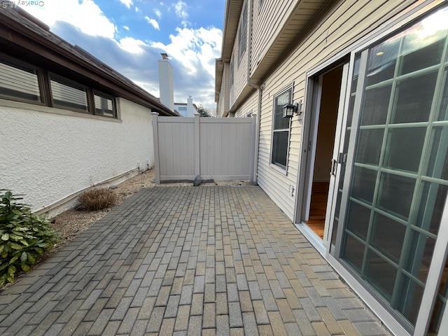 Building Photo - 50 Sintsink Dr E