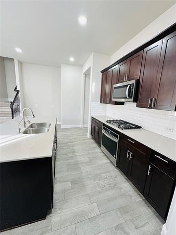 Building Photo - 16016 Gladewater Terrace