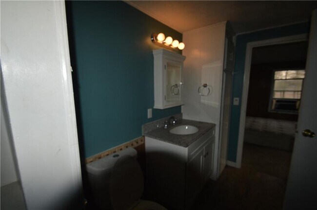 Building Photo - 4186 E 1100 S