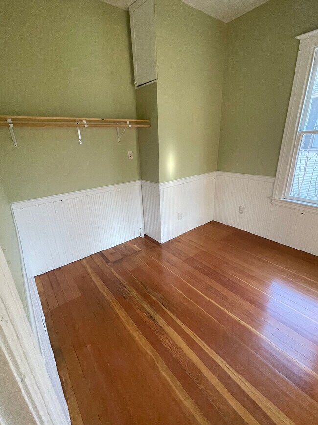 Building Photo - 326 U St