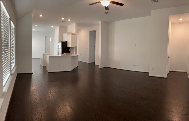 Building Photo - 521 Panzano Dr