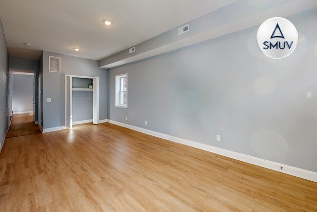 Building Photo - 501 N Belnord Ave