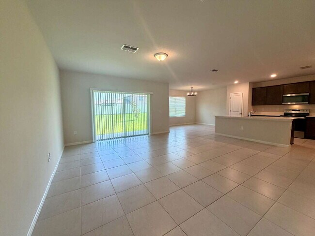 Building Photo - 30561 Gilbern Rd