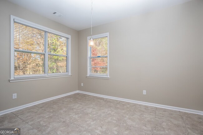 Building Photo - 2196 Greenwood Meadows Ln