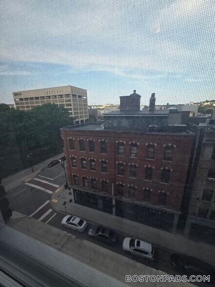 Building Photo - 50 Franklin St