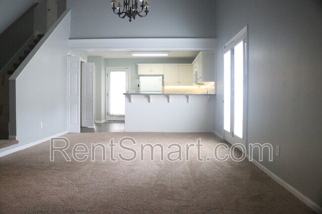 Building Photo - 624 Dunloe Cir