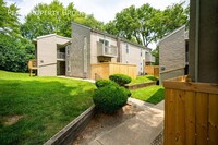 Building Photo - 970 Quay Ave