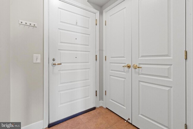 Building Photo - 631 D St NW