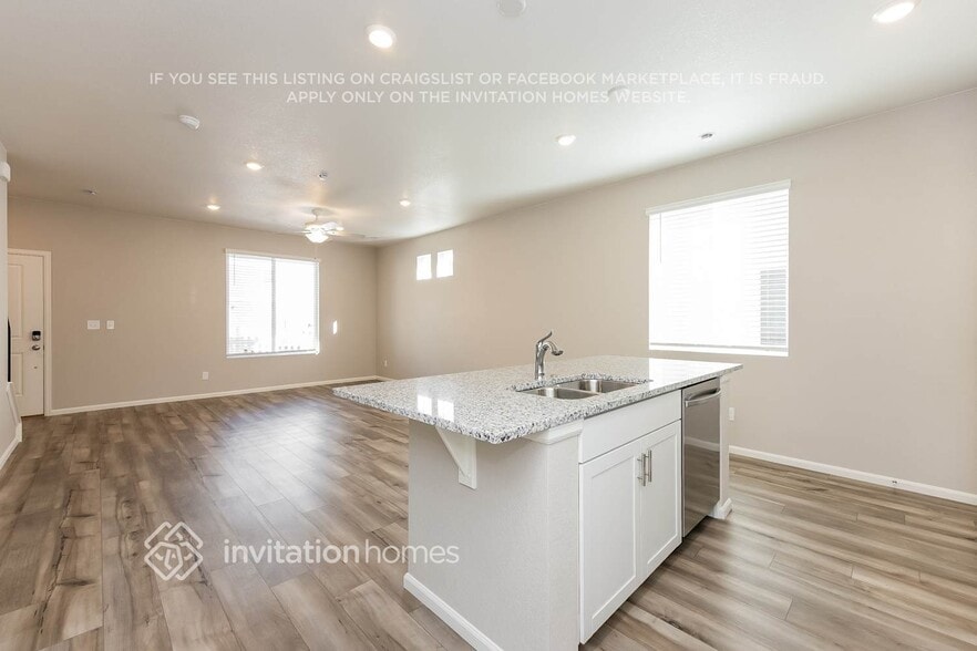 Building Photo - 9275 Oro City Loop