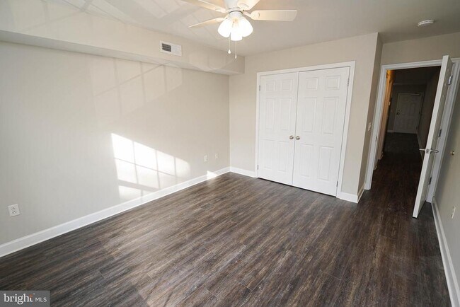 Building Photo - 10 N Pennsylvania Ave