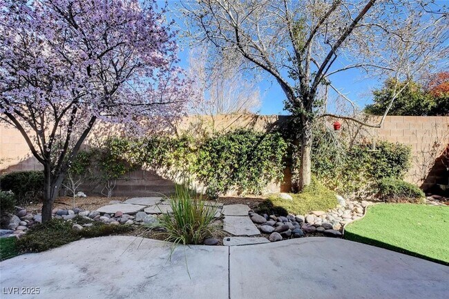 Building Photo - 10376 Trailing Dalea Ave
