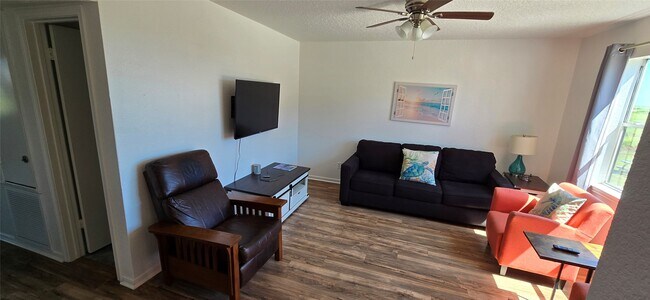 Building Photo - 16506 Blackbeard Rd