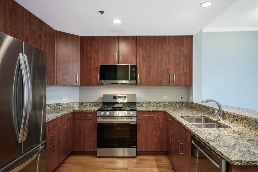 Kitchen - 160 E Illinois St