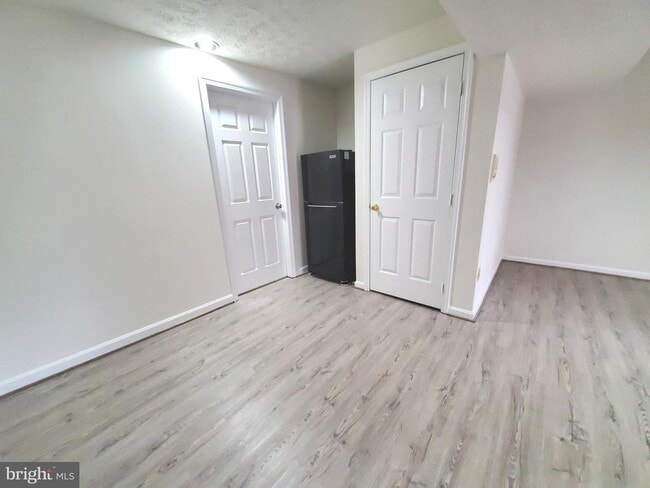 Building Photo - 7495 Digby Grn