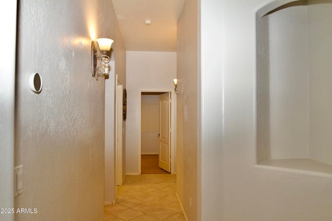 Building Photo - 18623 N 20th Way