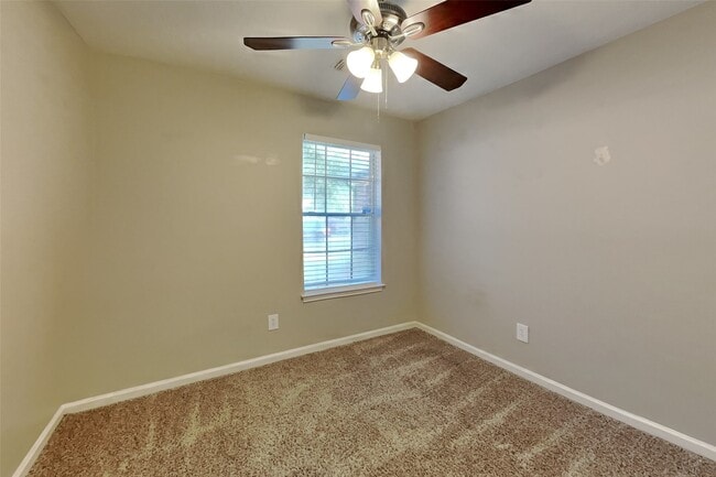 Building Photo - 5419 Roserock Ln