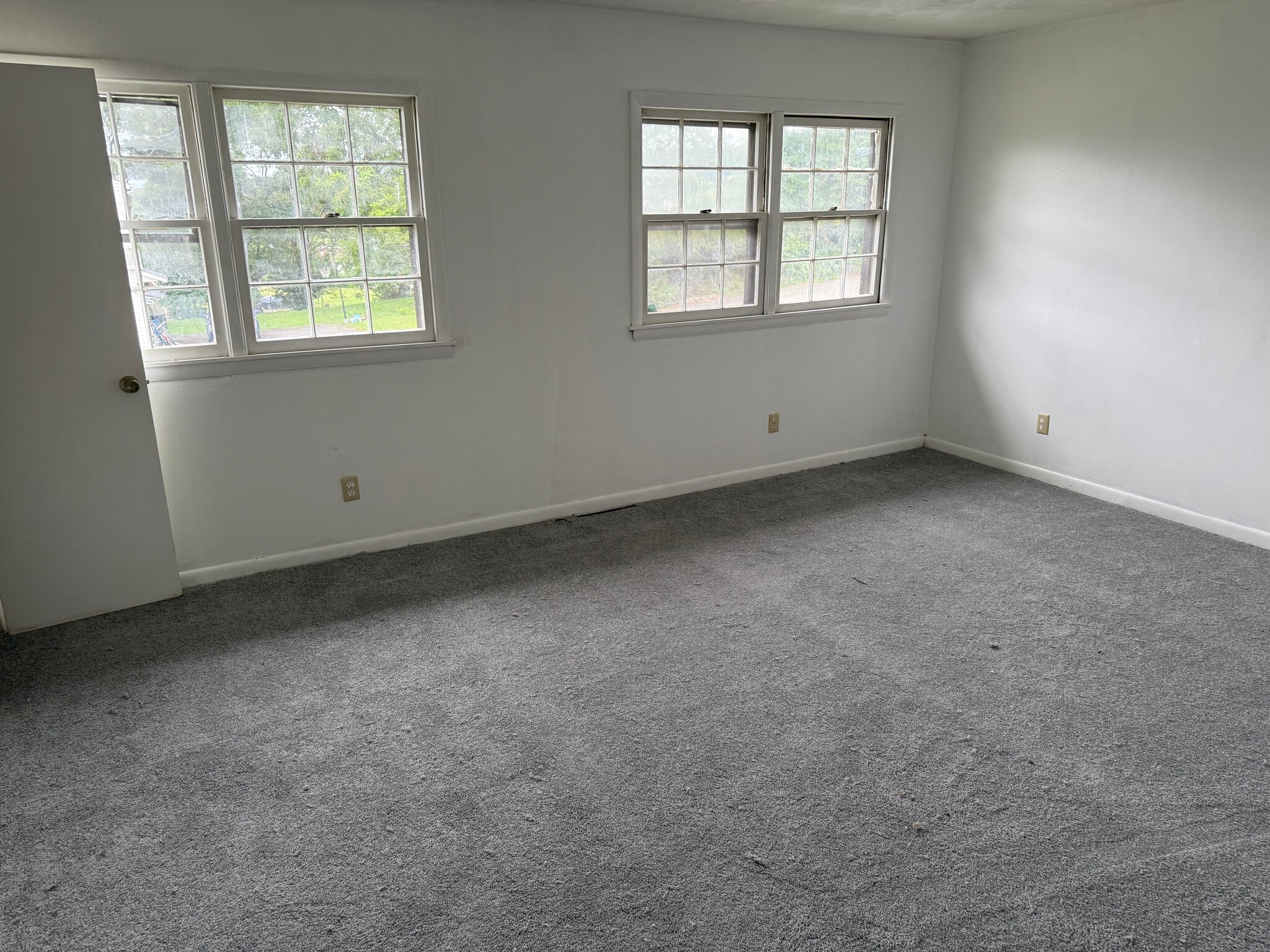 BR 2 - 440 N 20th St