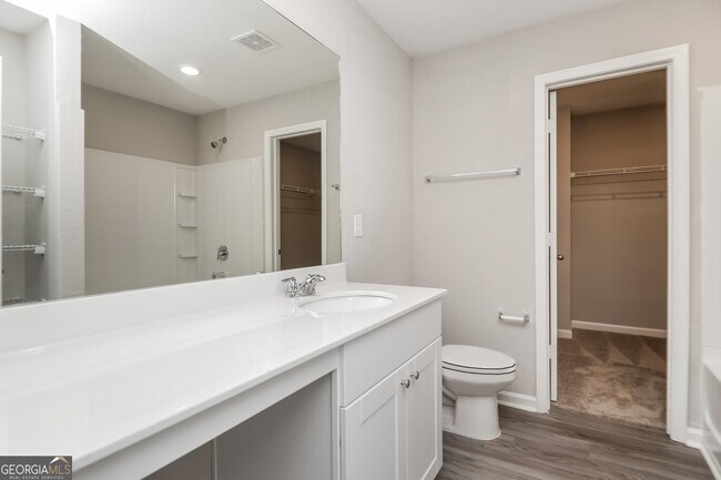Building Photo - 1005 Nandina Ct