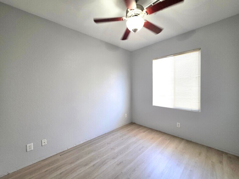 Building Photo - 7750 Crystal Village Ln