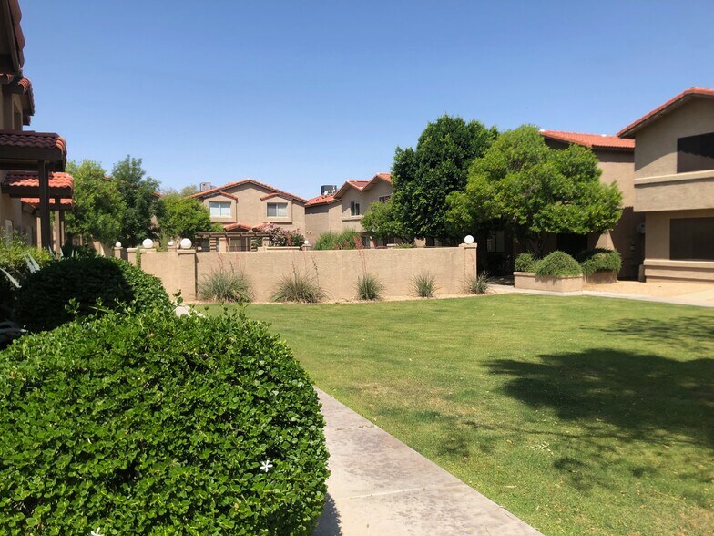 Building Photo - 17610 N 17th Pl