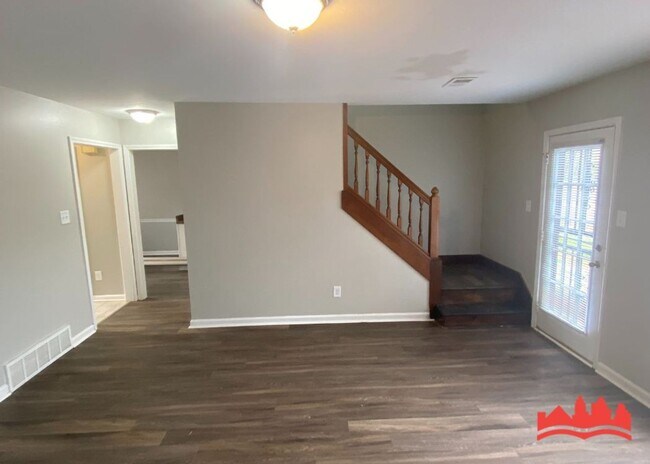 Building Photo - 3932 Oak Branch Cir E