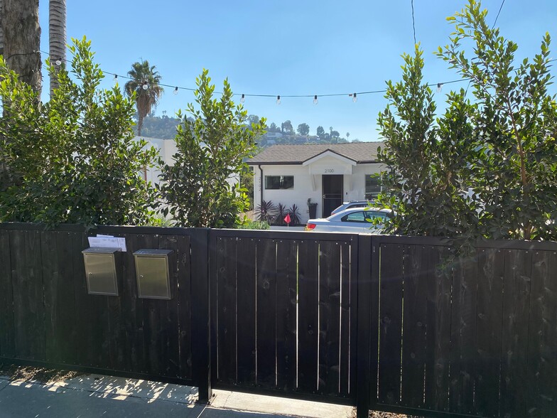 Gated Walkway and Mailbox - 2100 Rome Dr