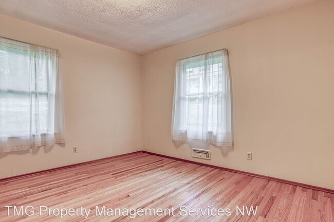 Building Photo - 2 br, 1 bath House - 7635 SW Capitol Hill ...